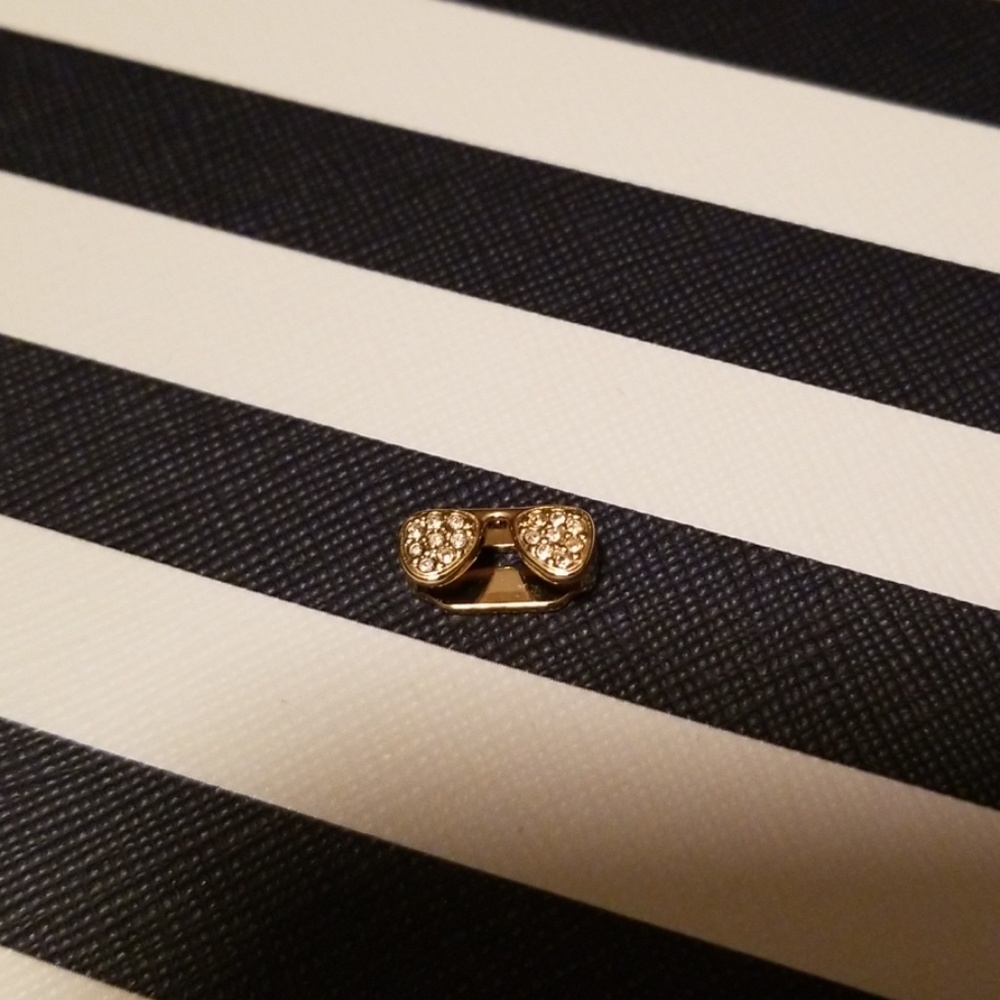 Keep sunglasses charm